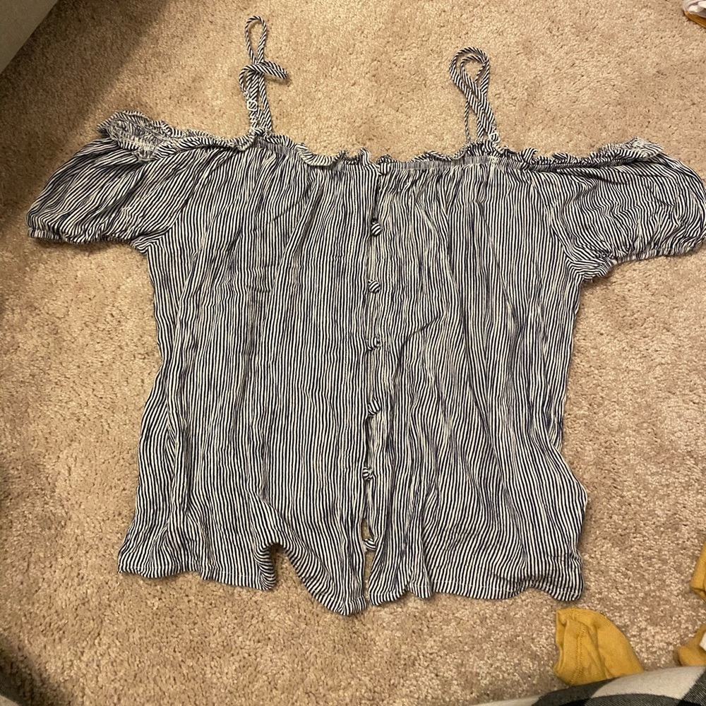 American Eagle Off the Shoulder Shirt